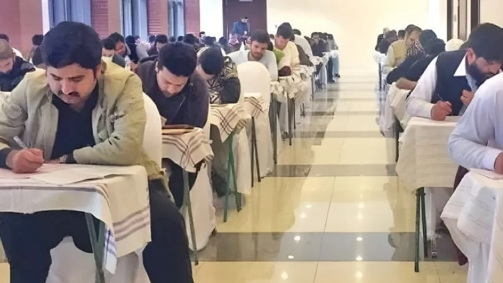 جرگه ملی پشتون‌ها خواستار ادامه تحصیل دانشجویان افغانستان در پاکستان شد